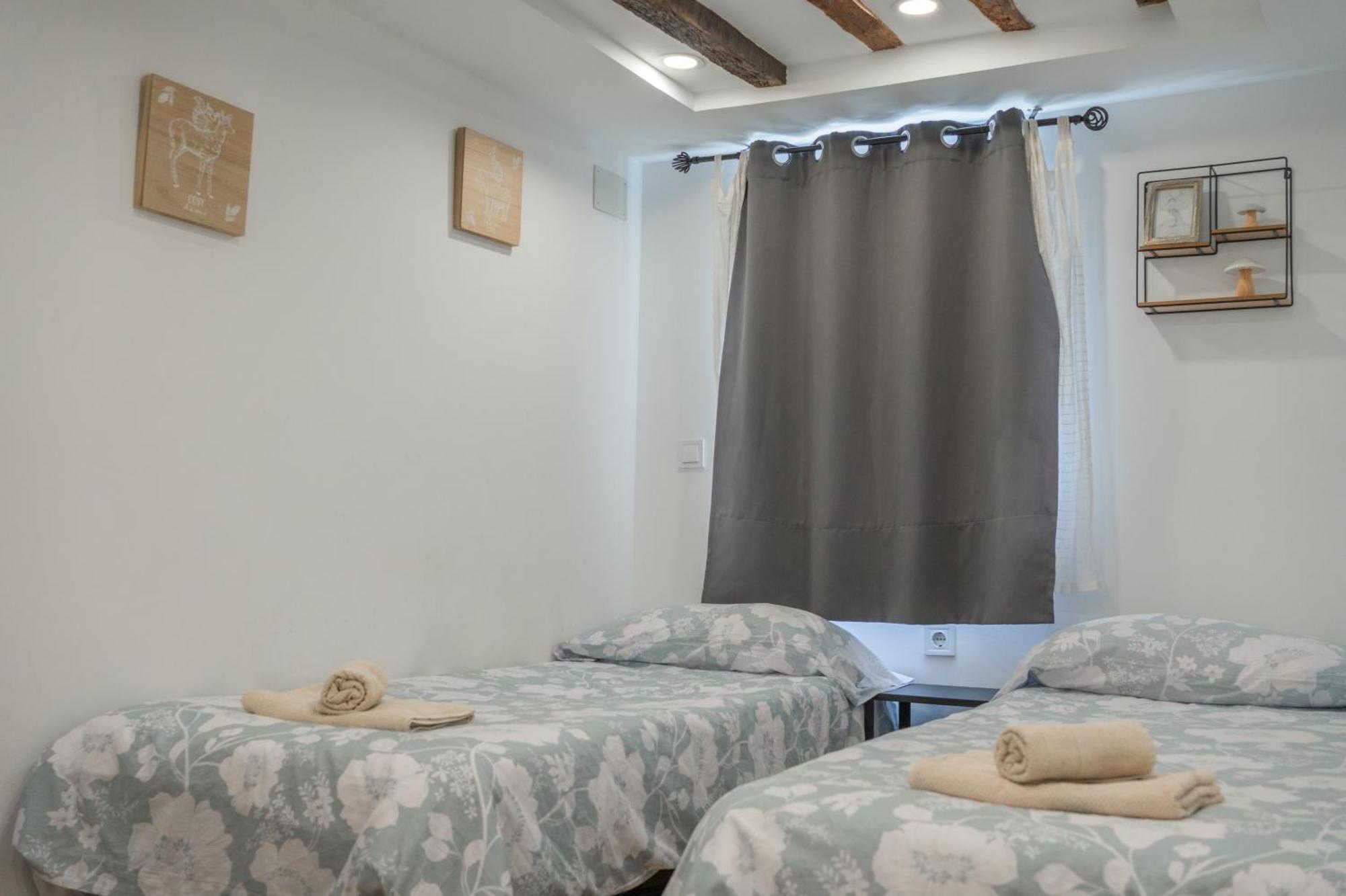 Aptos Cama Del Rey 2 Dormitorios Santander Extérieur photo